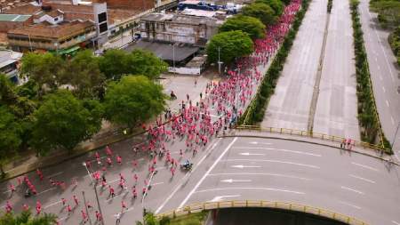 Este domingo, se vivirá la séptima edición de la Carrera de las Rosas en Medellín Este domingo, se vivirá la séptima edición de la Carrera de las Rosas en Medellín