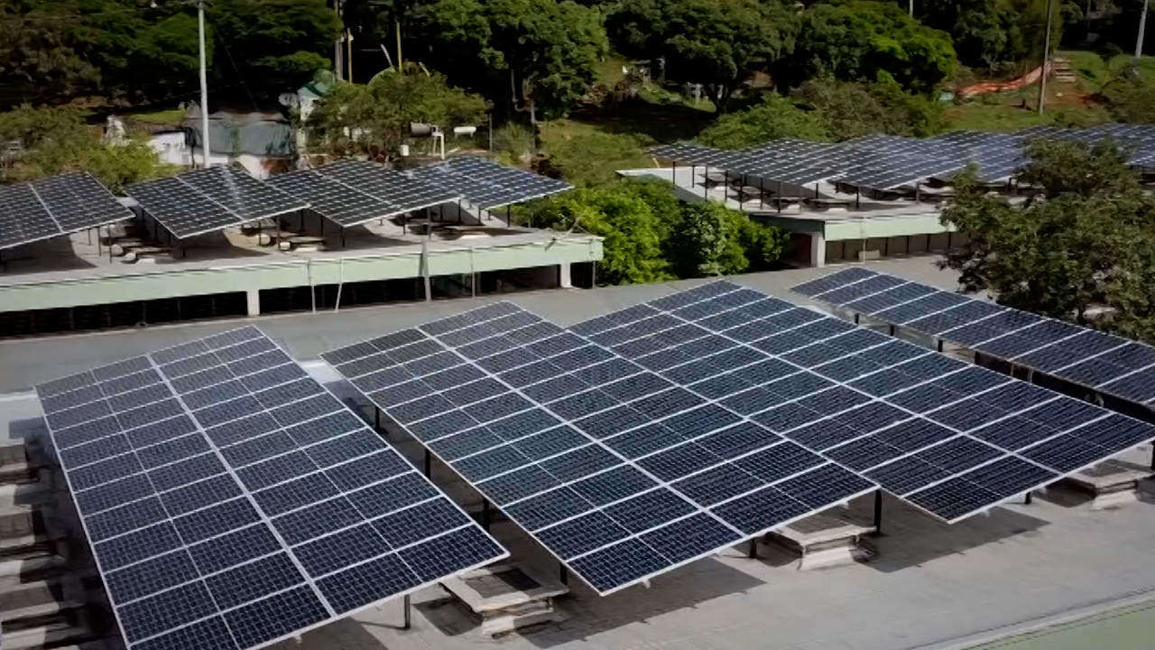 Analizan retos de la transición energética Analizan retos de la transición energética