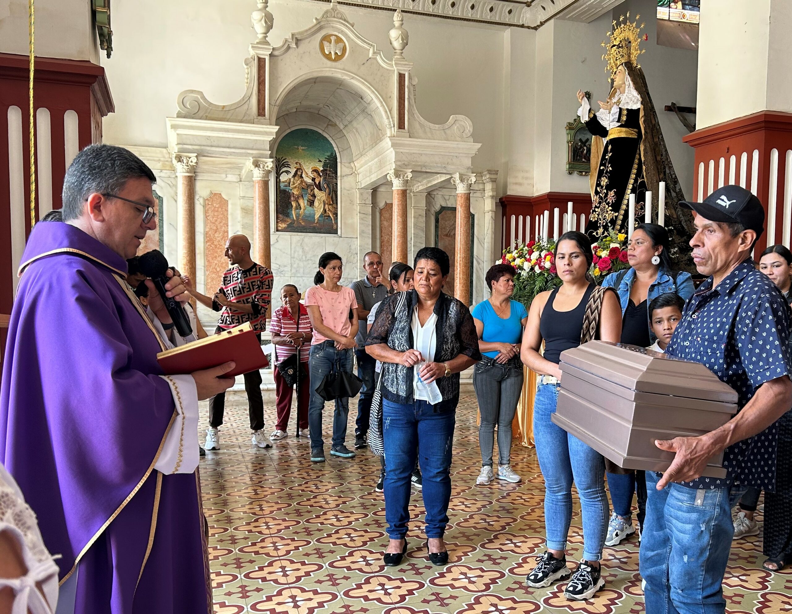 En Titiribí, una familia recibió el cadáver de su ser querido que estaba desaparecido hace 17 años 5 familia-recibio-desaparecido-titiribi