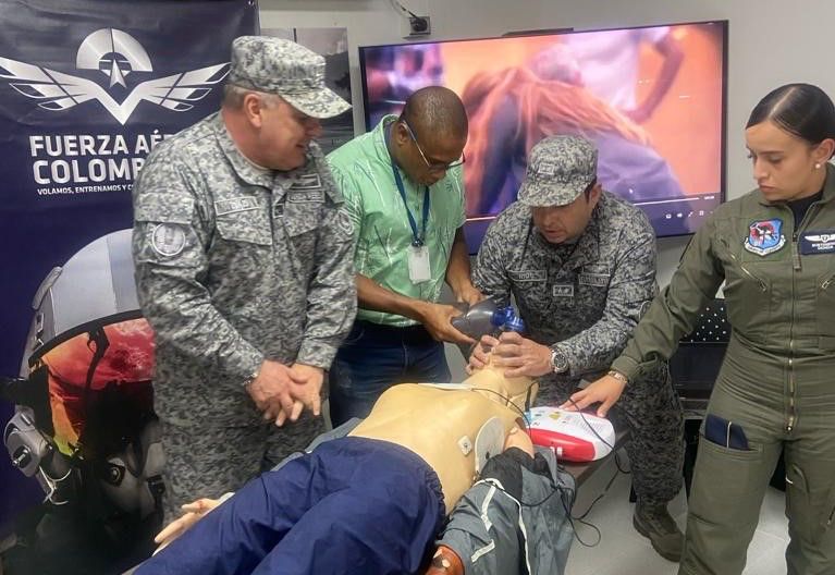 fuerza-aeroespacial capacita -aeropuerto-olaya-herrera