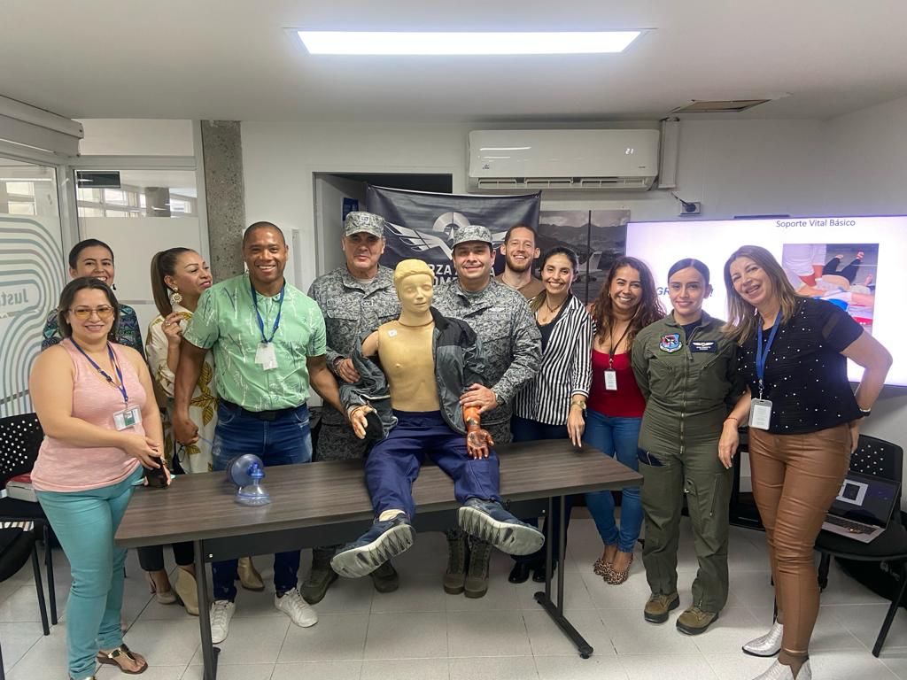 fuerza-aeroespacial capacita -aeropuerto-olaya-herrera