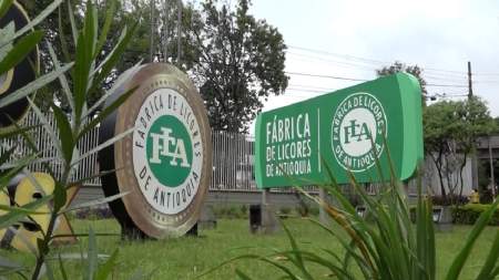 El futuro de la FLA: Así es el polémico proyecto que dejaría las decisiones en manos de personas particulares FLA