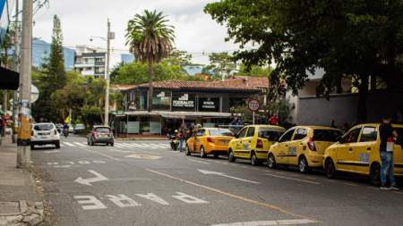 Cambios viales en cuatro barrios para proteger escuelas y peatones