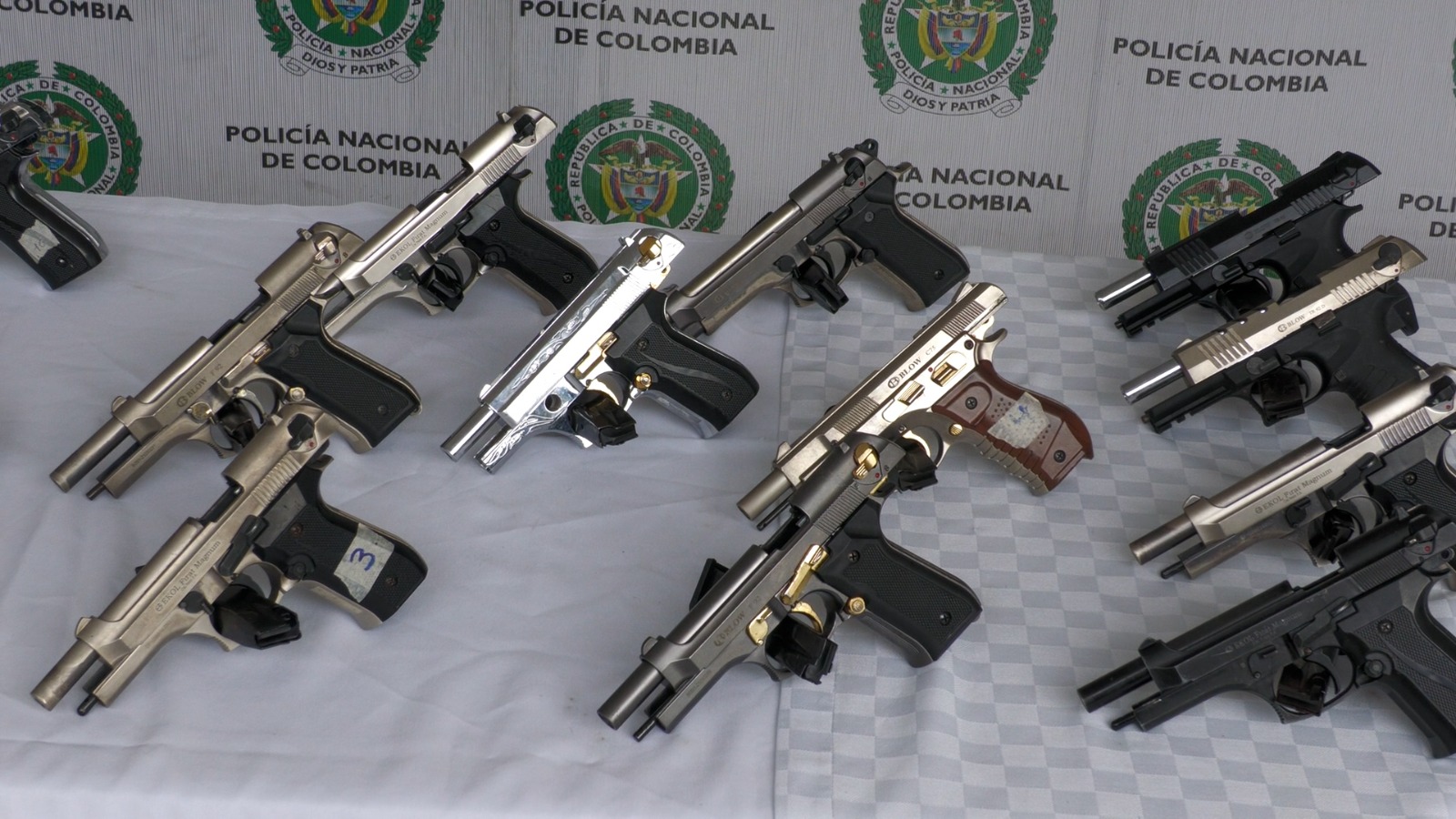 armas-policia-antioquia