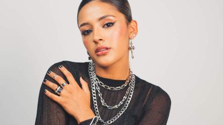 Abril, la primera artista femenina firmada por Maluma estrena su nuevo sencillo