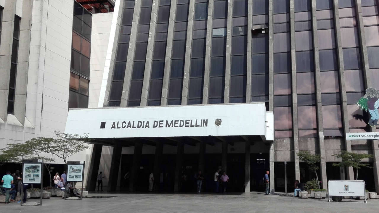 ¡Atención! Imputan cargos por presunta corrupción contra dos exfuncionarios públicos de la Alcaldía de Medellín alcaldia