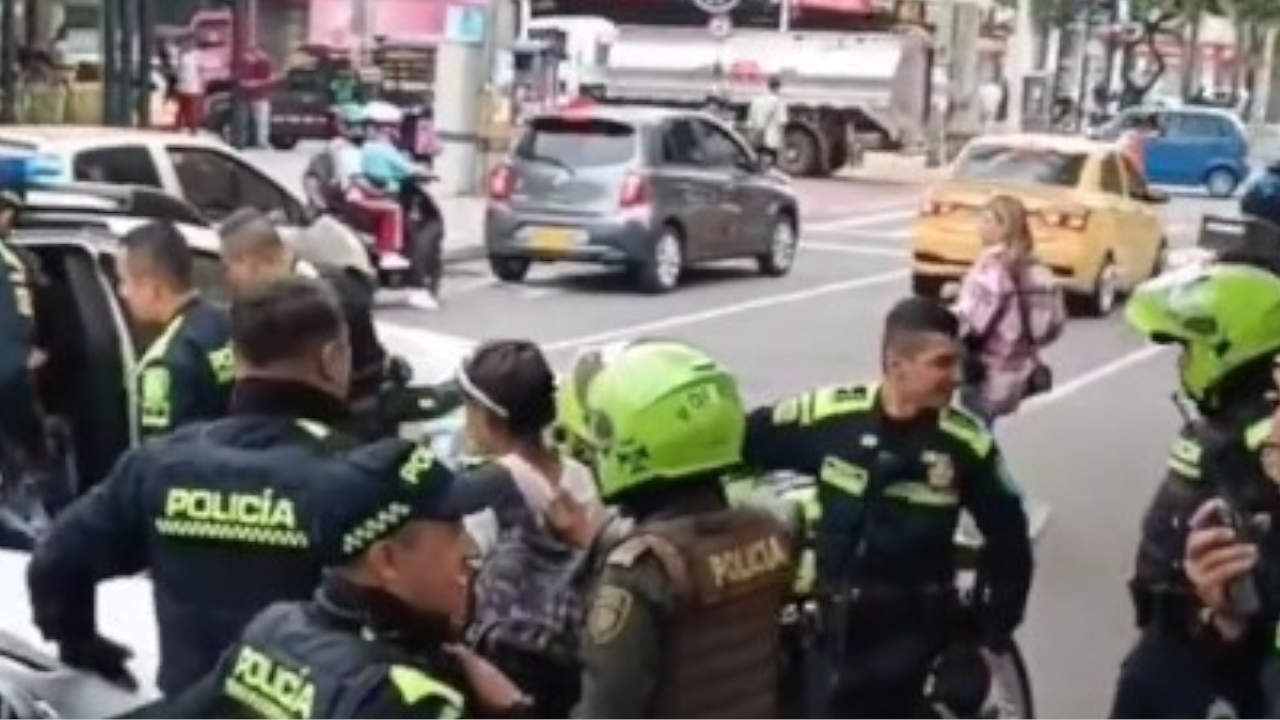 Los sorprendieron robando y fueron capturados en Medellín Los sorprendieron robando y fueron capturados en Medellín