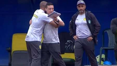 leones