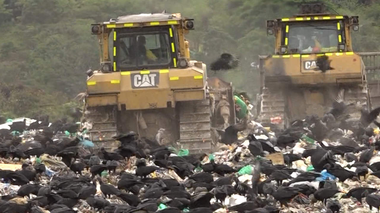 Más de 3 mil toneladas de residuos llegan al relleno La Pradera todos los días Más de 3 mil toneladas de residuos llegan al relleno La Pradera todos los días