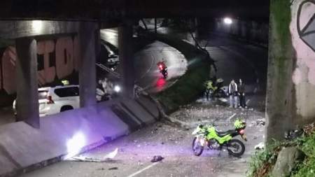 Accidente en el deprimido de Villanueva, deja dos lesionados