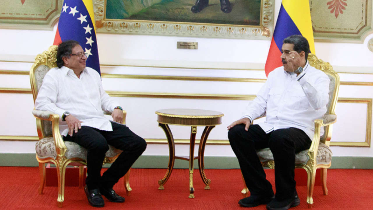 Petro-bonos-ee-uu-migrantes-venezolanos