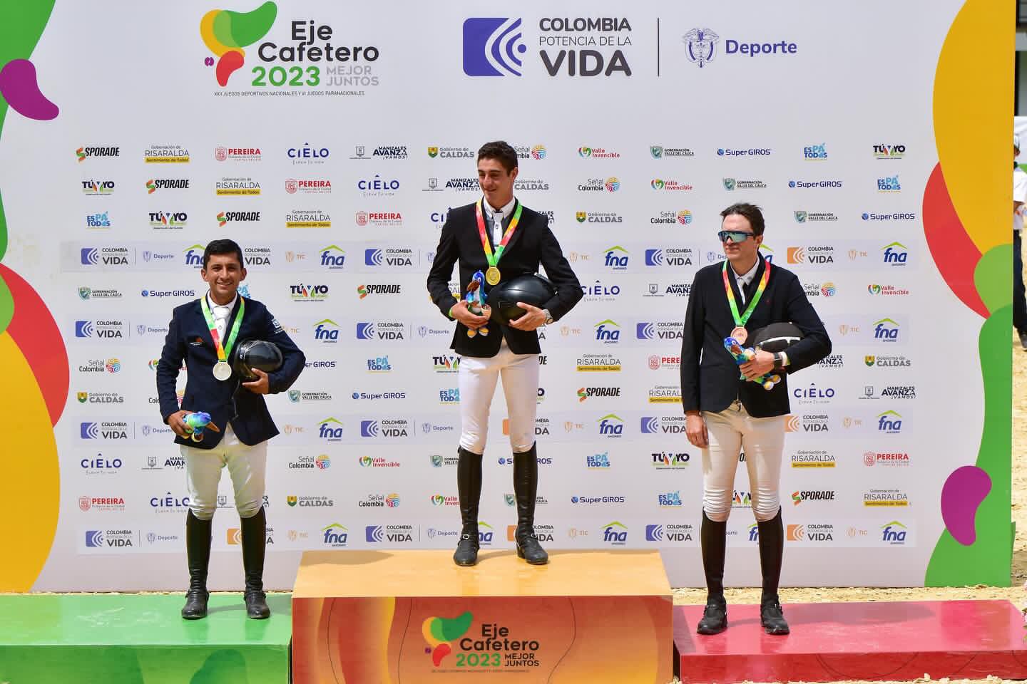 simon-perez-medalla-oro-antioquia