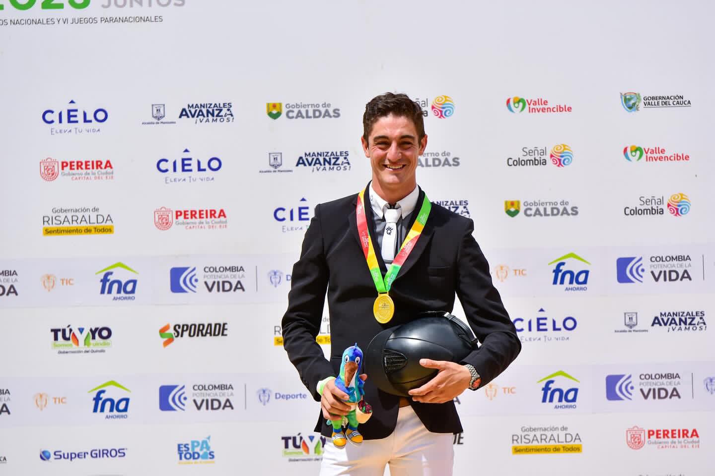 simon-perez-medalla-oro-antioquia