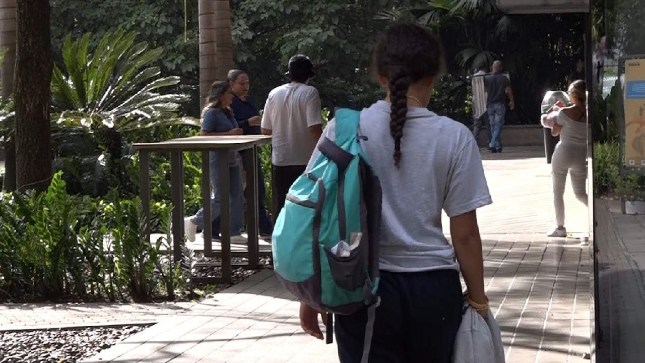 abren becas para estudiar en eaf