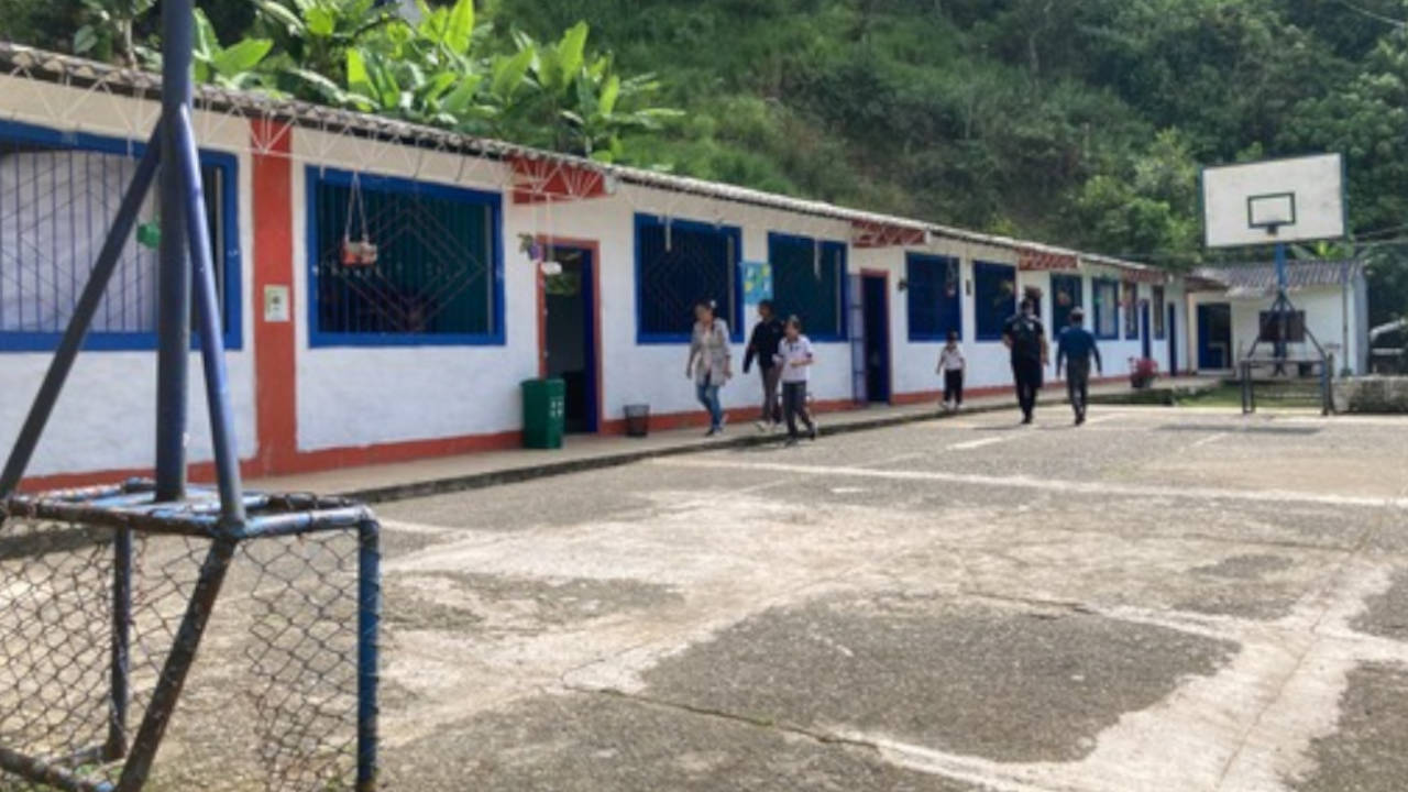 colegio amaga 1280x720 marca de agua 1