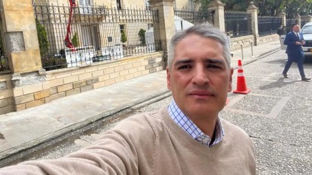 Gobernador electo de Antioquia ya está en la Casa de Nariño para hablar con el presidente Petro