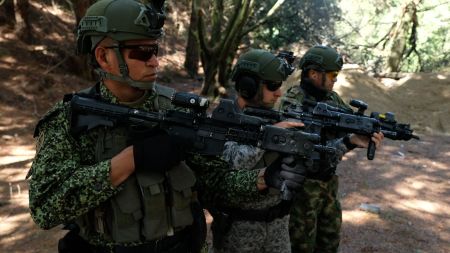 noche-purpura-fuerzas-militares-Fuerza Pública