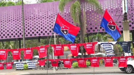 El Atanasio y sus alrededores ya comenzaron a vestirse de azul y rojo