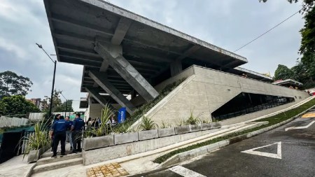 Maratón de entrega de obras en Envigado
