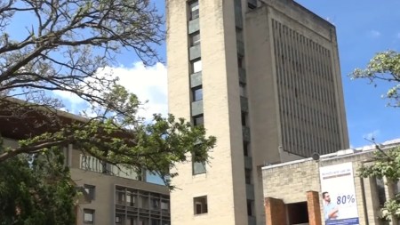 Comenzaron las posesiones de alcaldes. En Itaguí y Envigado mandatarios madrugaron a emprender la tarea en actos públicos en los parques itagui 1