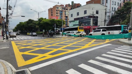 Nuevos cambios viales: apertura del cruce San Juan con carrera 75 para mejorar la movilidad