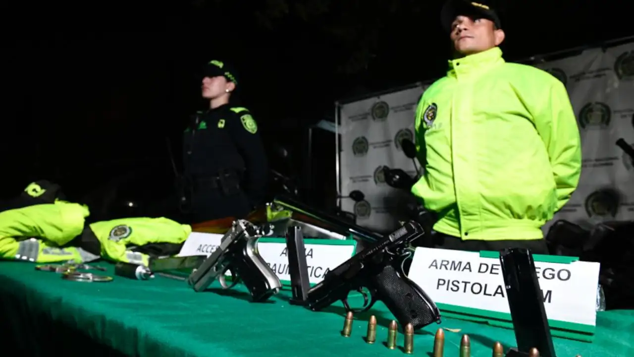 policia-encuentra-casa-carros-motos-robadas