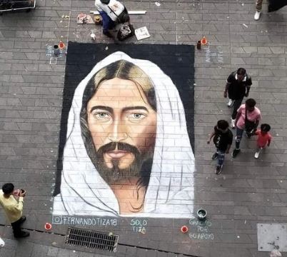 Jesús pintado en las calles de Medellín por Fernando Tiza
