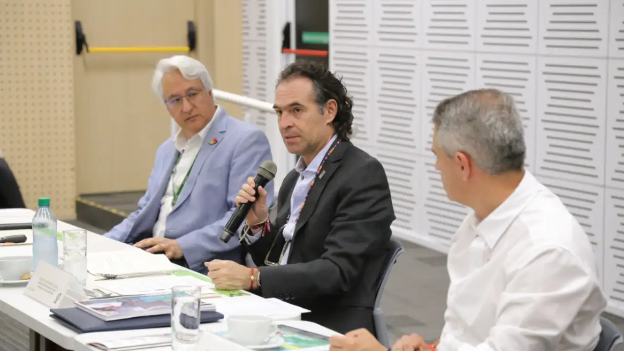 Se realizó la Primera Junta Directiva del Metro de Medellín: advierten una alerta de financiación del Metro de la 80 Metro de Medellín-Junta Directiva