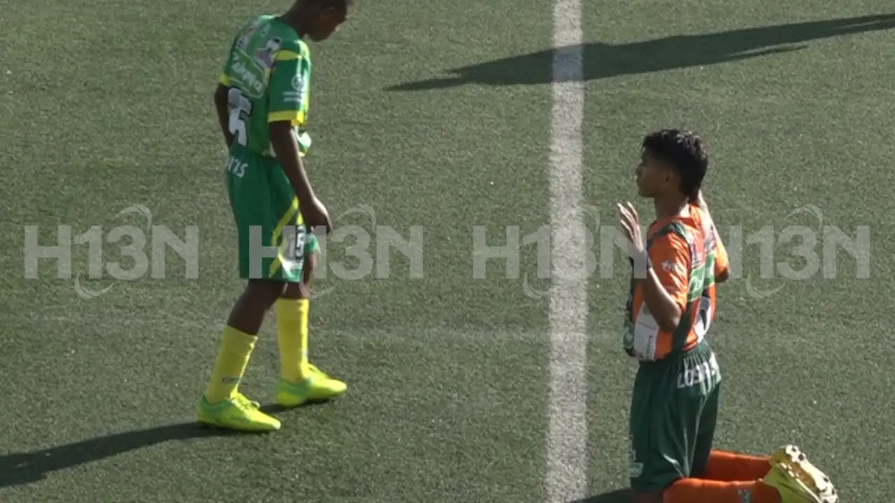 baby-futbol-niños-orando