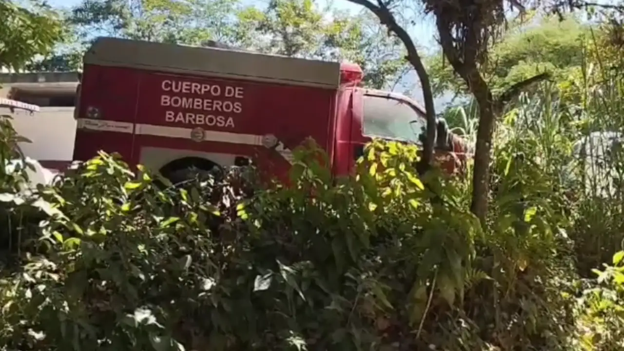 ambulancia-barbosa-abandonada