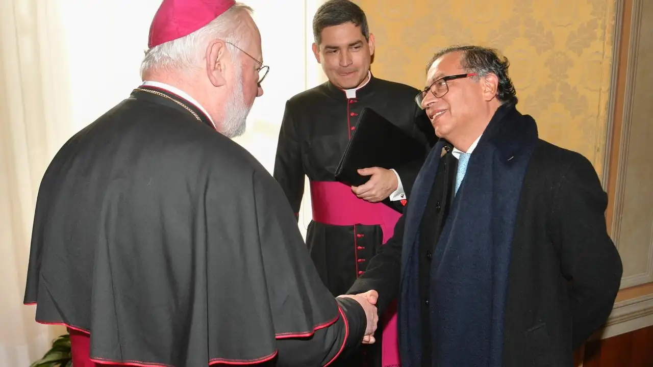 presidente-petro-reune-papa-vaticano