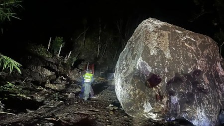 ¿La Virgen? Tras el desplome de la gigantesca piedra en Barbosa apareció un supuesto rostro en ella