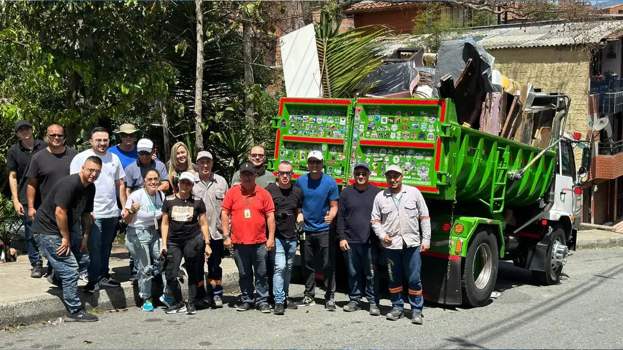 De las calles de Envigado recolectaron 35 toneladas de residuos