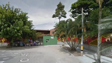Estudiantes protestan por falta de garantías en la IE Santa Rosa de Lima estudiantes-garantías-ie-santa-rosa-de-lima-floresta
