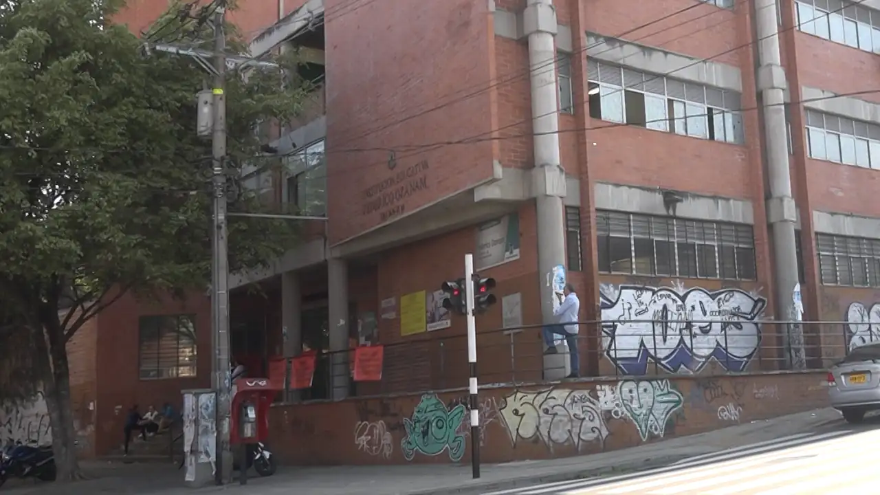 Padres de familia piden renuncia del rector de la I.E Federico Ozanam por esconder presuntos casos de abuso sexual y además mala administración Federico Ozanam-piden-renuncia-del-rector
