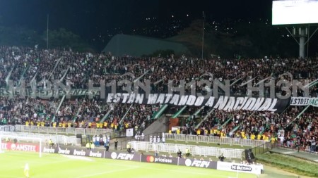 Hinchas de Nacional protestaron a las afueras del Atanasio Girardot nacional
