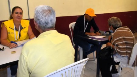 Con-indemnizaciones-repararon-a-mas-de-300-victimas-del-conflicto-en-Medellin