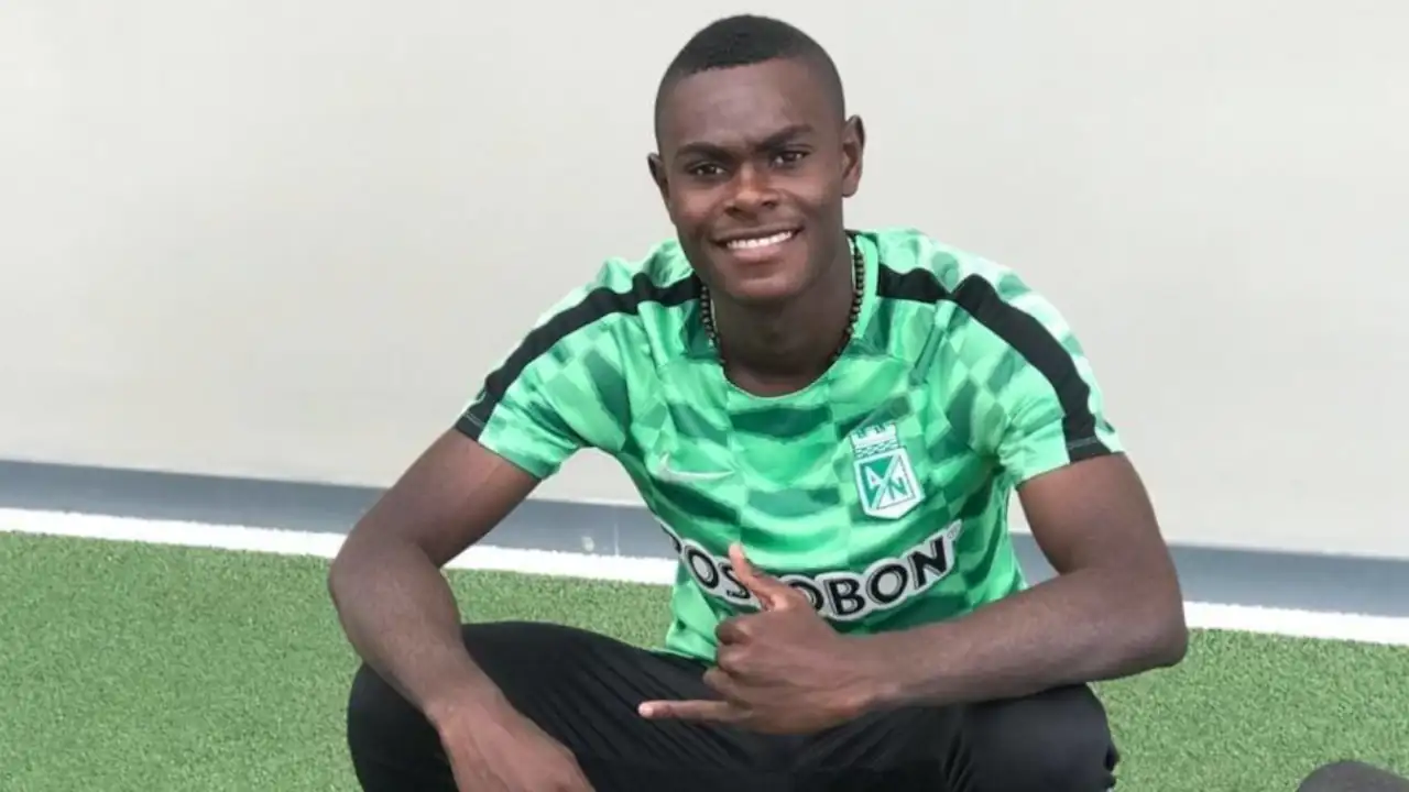 El-futbolista-antioqueno-Guillermo-Denis-Beltran-fallecio-durante-un-entrenamiento-en-Bolivia