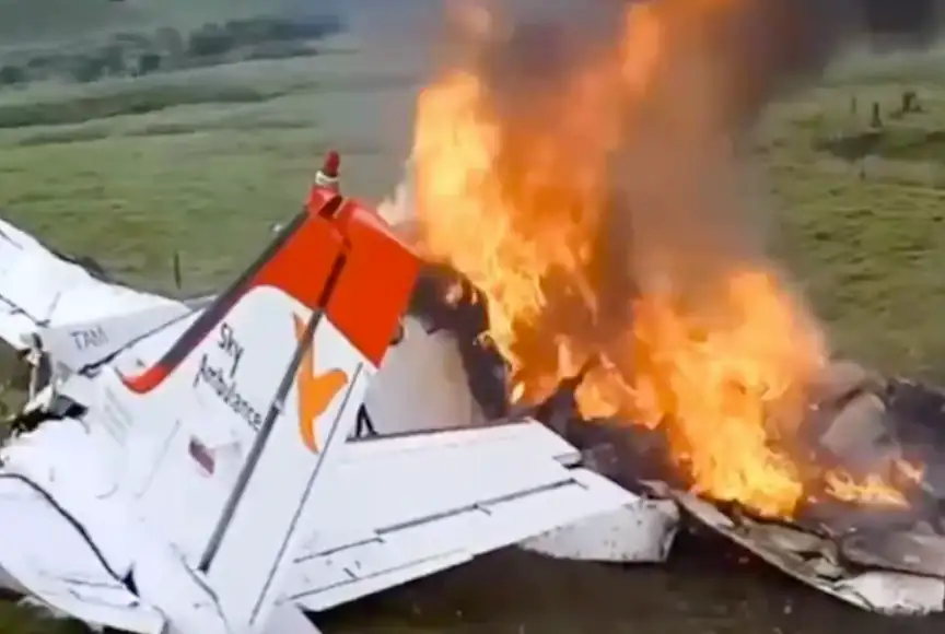 Estas son algunas de las imágenes del accidente de la aeronave en Antioquia 2 Foto tomada de redes sociales: accidente aeronave ambulancia en jurisdicción de Yarumal y Santa Rosa de Osos