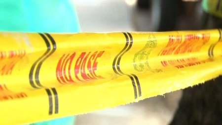 cinta-policia-cuerpo-riña-crimen