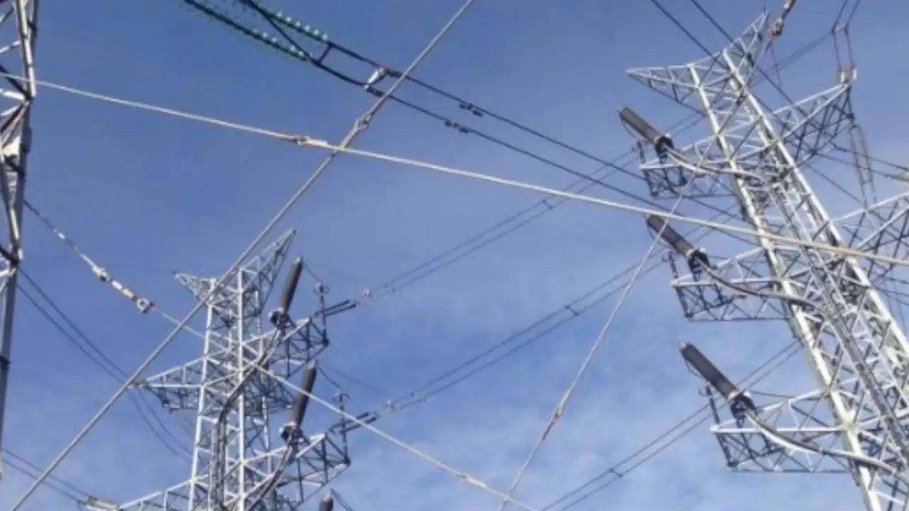 Por mantenimiento en las redes habrá interrupción de energía en varios municipios de Antioquia redes-electricas-energia