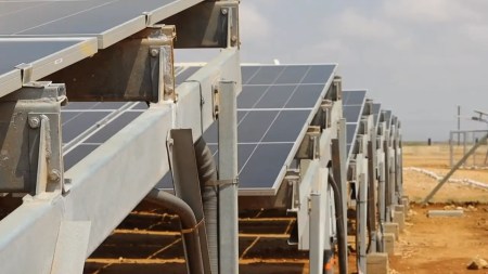 epm-transicion-energetica-paneles-solares-fuerza-aerea-colombiana