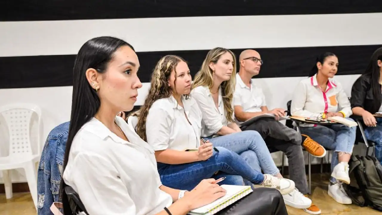 Envigado estrena programa de salud mental gratuito: 41 profesionales están disponibles para atender a la comunidad salud mental