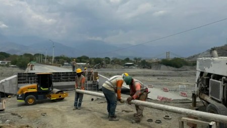 Asi-van-las-obras-de-reparacion-en-el-puente-Tonusco