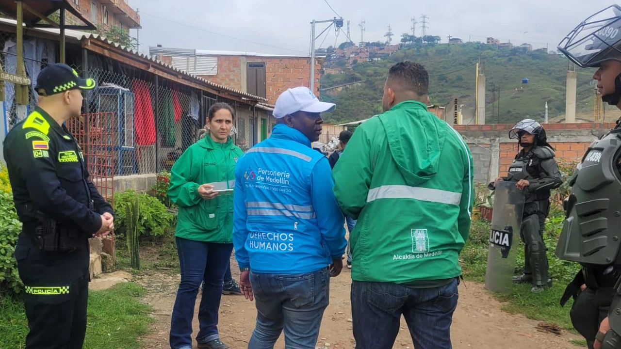 Autoridades realizaron control urbanistico en el sector La Divisa centro occidente de la ciudad