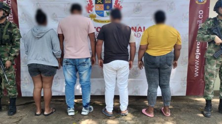 Ejército rescató a 7 personas secuestradas por el Clan del Golfo en Zaragoza, Antioquia Ejército rescató a 7 personas secuestradas por el Clan del Golfo en Zaragoza, Antioquia