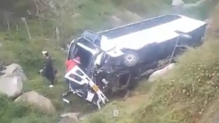 Un bus se fue a un abismo en el Alto de Matasanos