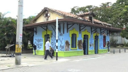 biblioteca popular-alcalde-de-medellin