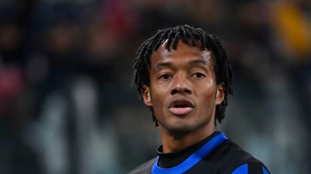 Juan Guillermo Cuadrado a un título de ser el extranjero que más veces ganó la serie A Juan Guillermo Cuadrado a un título de ser el extranjero que más veces ganó la serie A