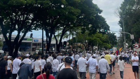 Marcha en Antioquia ha sido “pacífica y organizada”: Gobernador Marcha en Antioquia ha sido “pacífica y organizada”: Gobernador